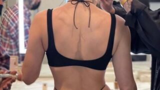 Jennifer Lopez Sexy With Bare Back In The New York Time