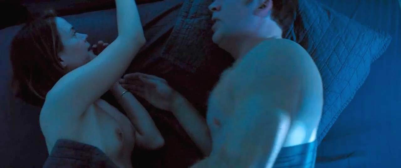 Sarah Paulson Naked Sex Scene from ‘The Runner’