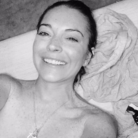 Lindsay Lohan Selfie Tits