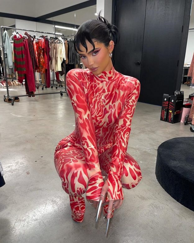 Kylie Jenner Sexy Freddy Girl (6 Photos)