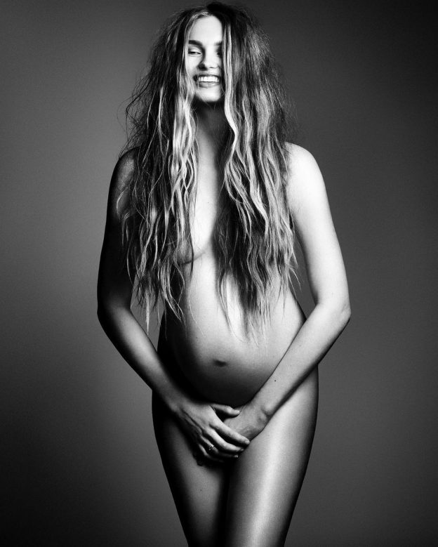 Romee Strijd Nude Pregnant (7 Photos)