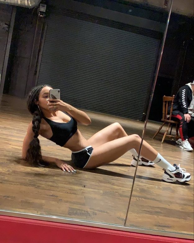 Tinashe Hot (13 Photos)