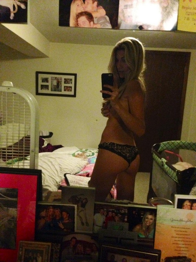 Lindsay Clubine Nude Leaked Photo