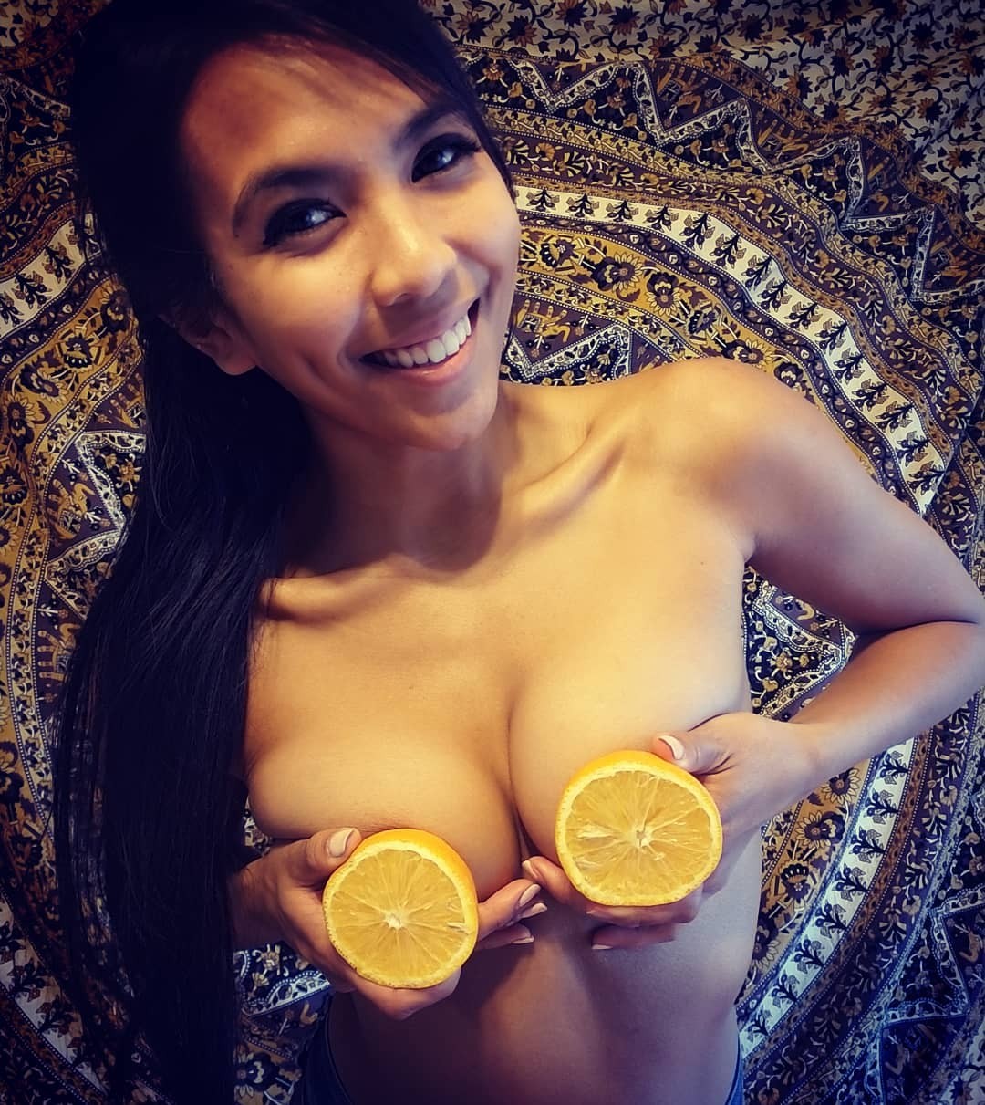 Melissa Bulanhagui Topless Selfie