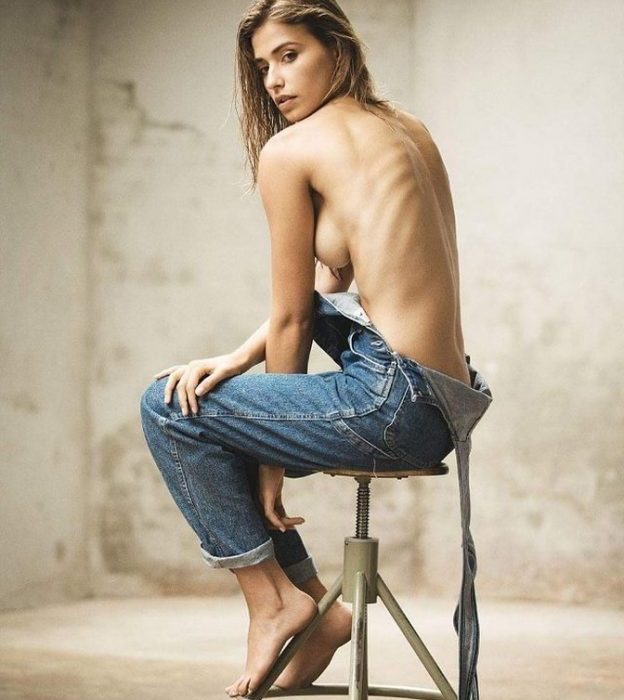 Eva Perfido Topless And Sexy (32 Photos)