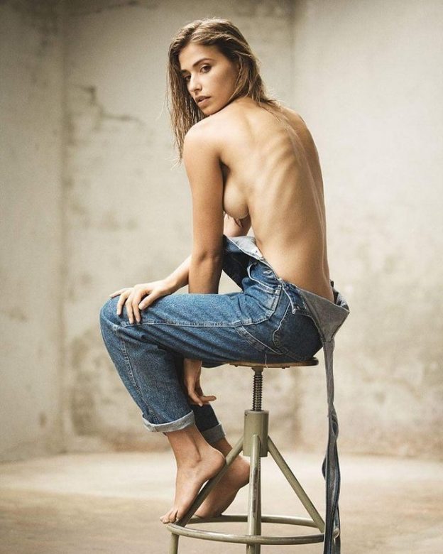 Eva Perfido Topless And Sexy (32 Photos)