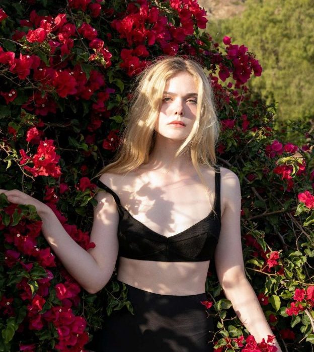 Elle Fanning Sexy In Vanity Fair 2020 (15 Photos And Video + GIF)