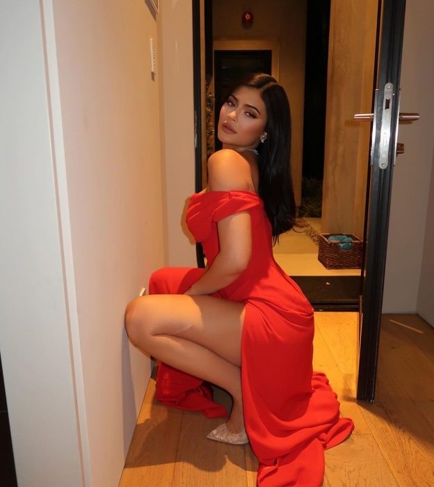 Kylie Jenner Sexy for Valentine's Day