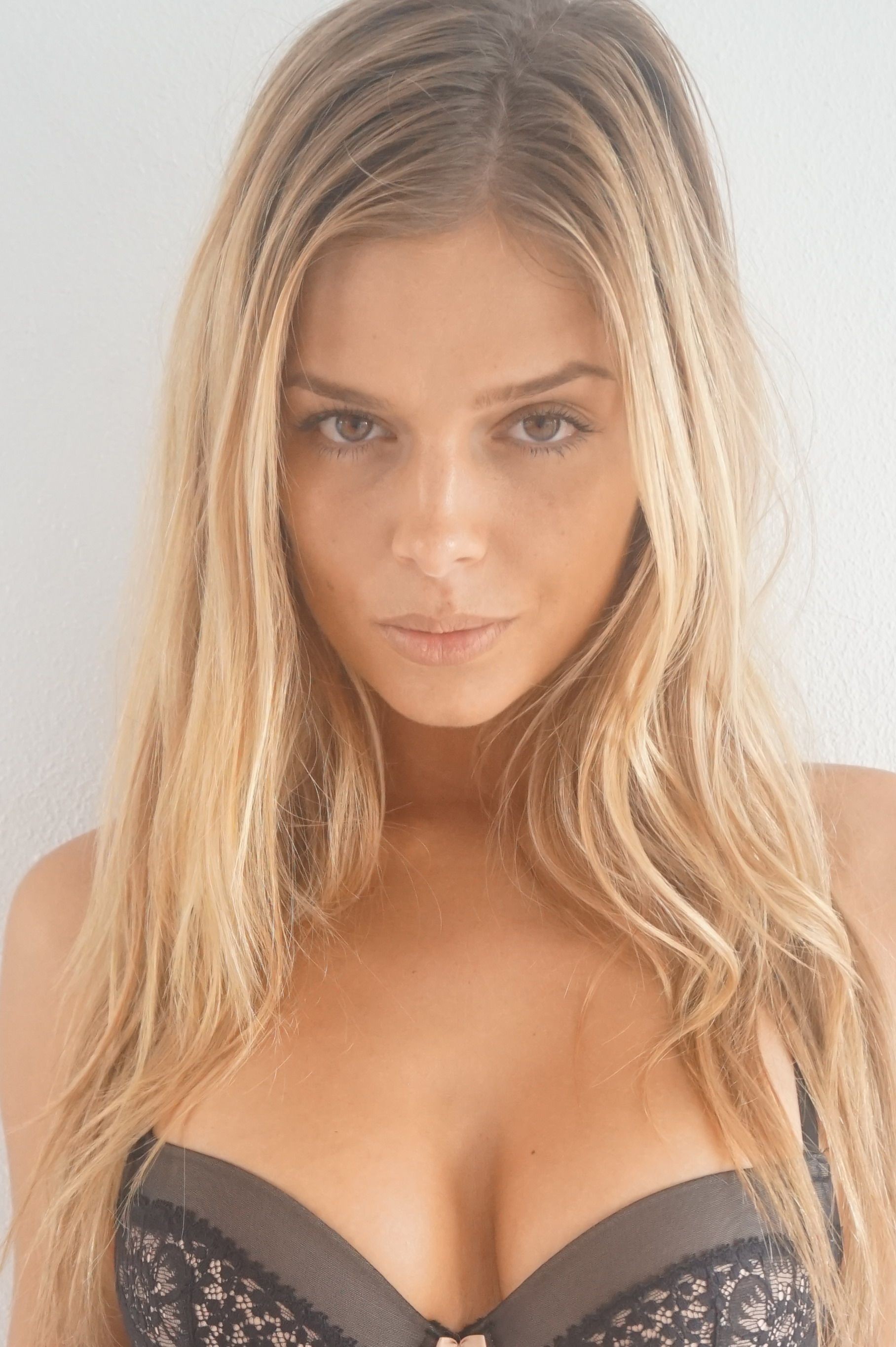 Danielle-Knudson-Nude-TheFappening-214