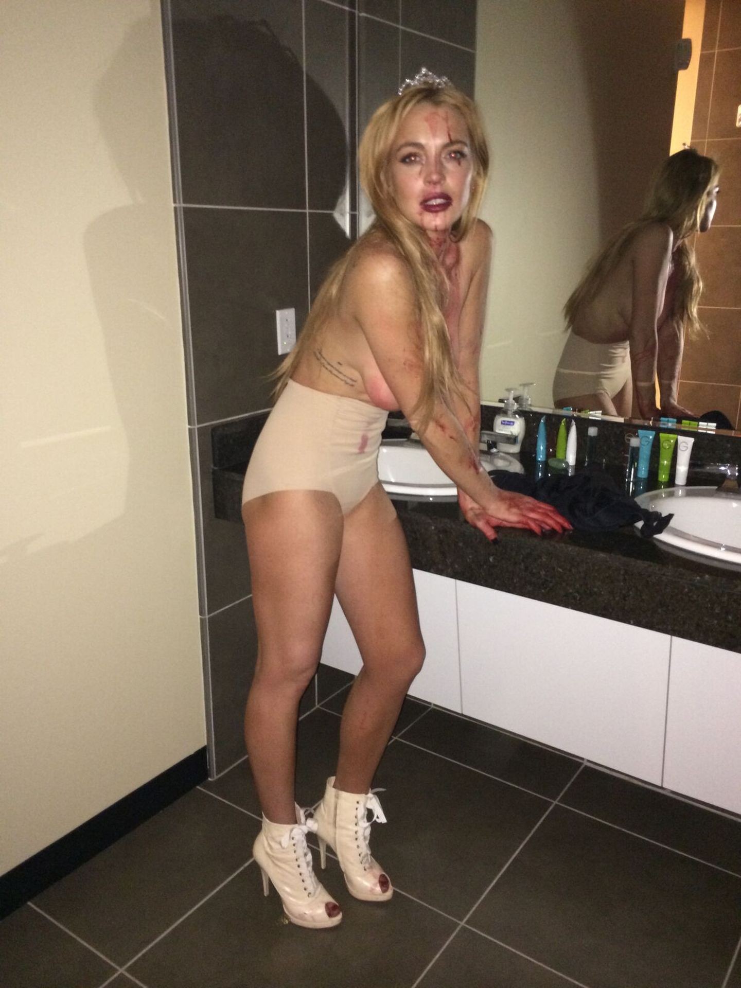 Lindsay Lohan Naked