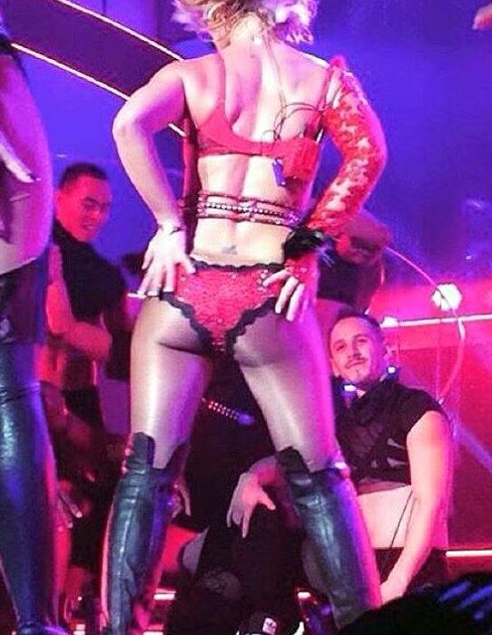 Britney Spears Sexy (14 Photos)