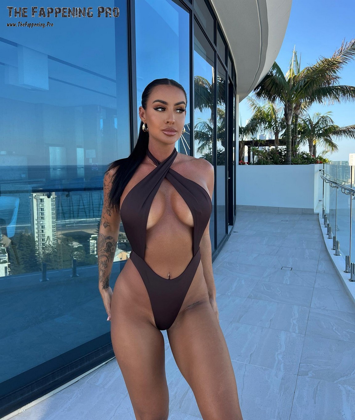 Steph Pacca Tits