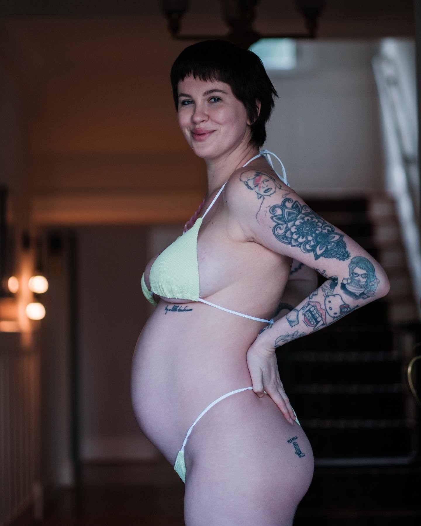 Ireland Baldwin Pregnant